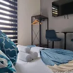Modern 1Bedroom Studio In London Center