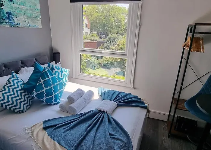Modern 1Bedroom Studio In London Center